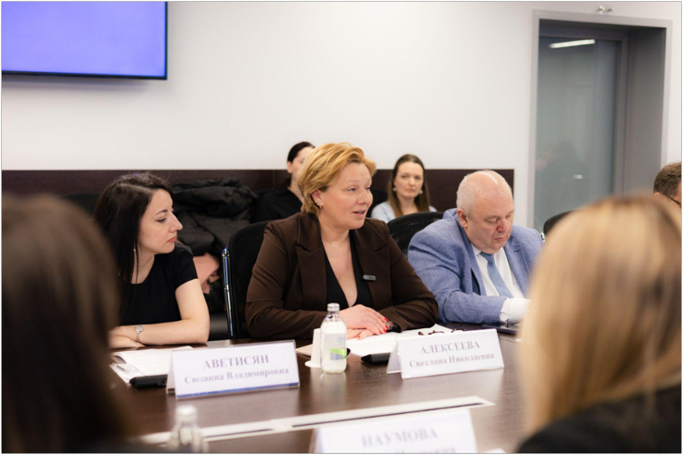 v-moskovskoy-oblastnoy-dume-obsudili-regulirovanie-otrasli-obrashcheniya-s-domashnimi-pitomtsami3.jpg
