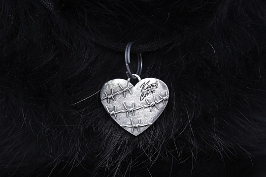 Фонд «Твое собачье дело» запустил благотворительный проект с брендом украшений «Kate Snap» Фонд «Твое собачье дело» запустил благотворительный проект с брендом украшений «Kate Snap»