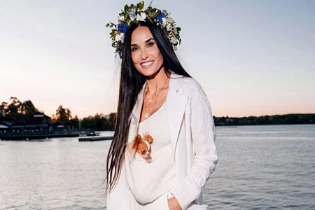 Собака Деми Мур стала лицом французского бренда Jacquemus