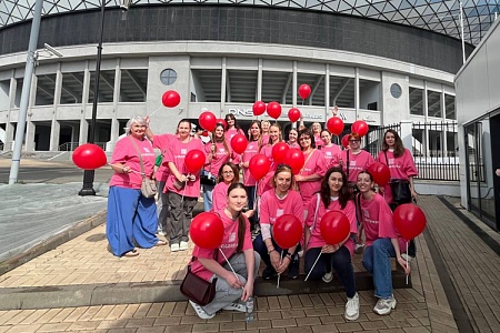 «Чтобы в России не было бездомных животных»: чем занимаются волонтеры фонда «Возьми счастье в дом»