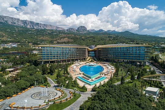 Питомцы – полноценные гости: курорт «Мрия» и «Валта Пет Продактс» запустили сервис для отдыха с любимцами